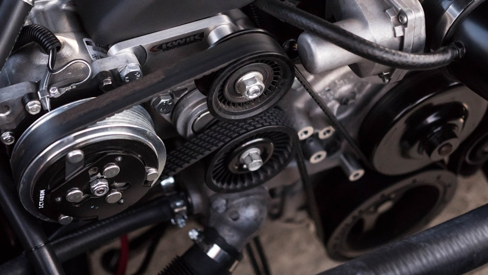 Tow hitch ball mount