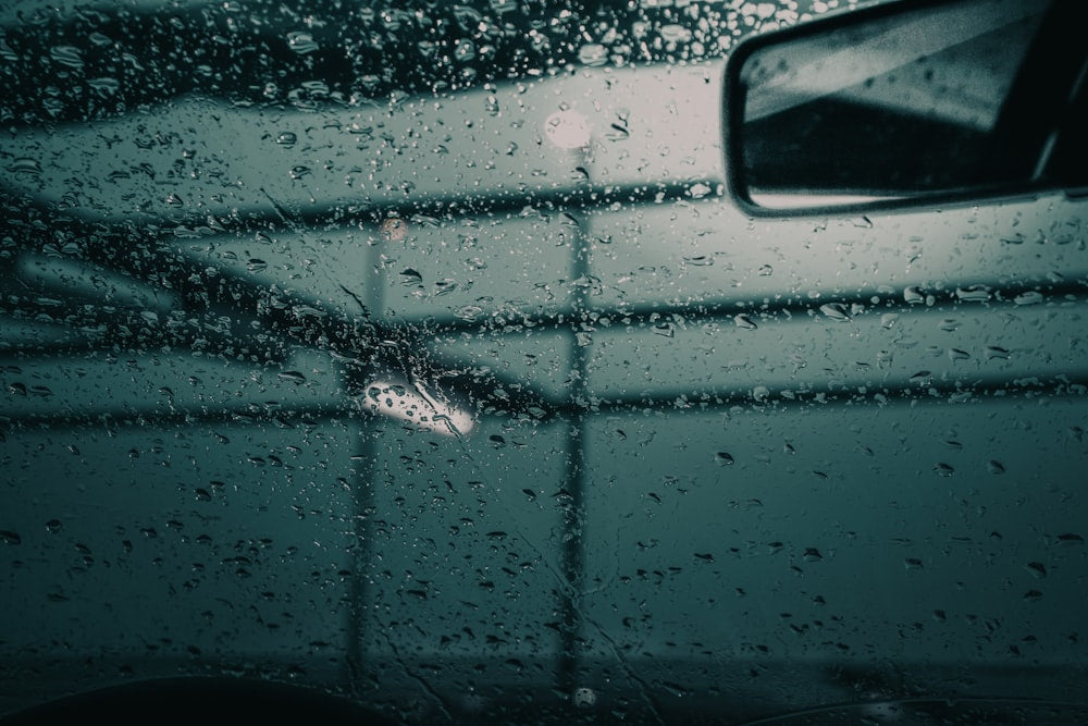 Car window cleaning
