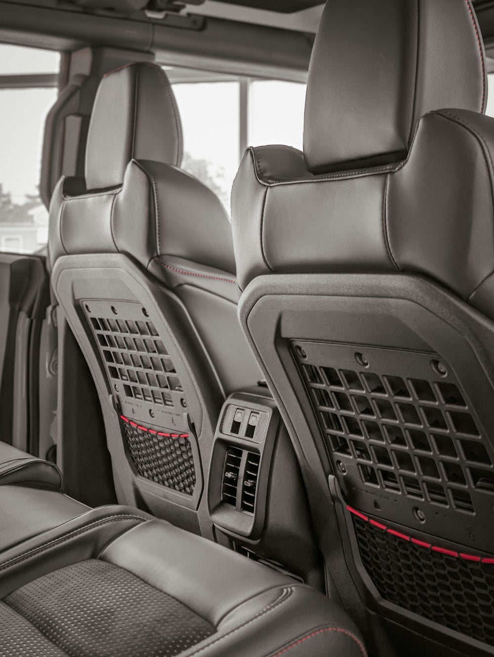 Car backseat organizer with storage pockets